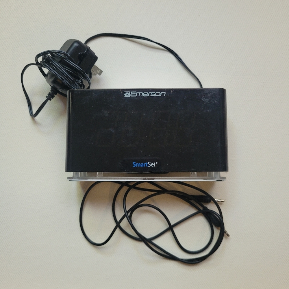 Digital Alarm Clock Radio for parts